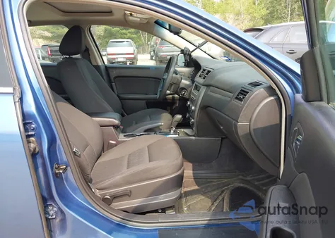 2010 Ford Fusion Se from USA, damaged, VIN 3FAHP0HA5AR268433